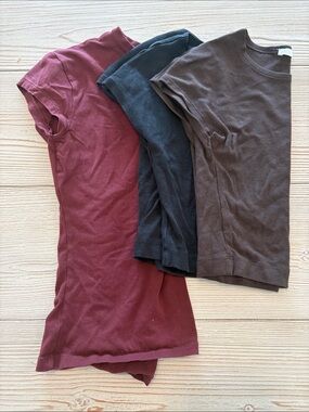 Zara Sleeve Tees - Burgundy, Black, Brown